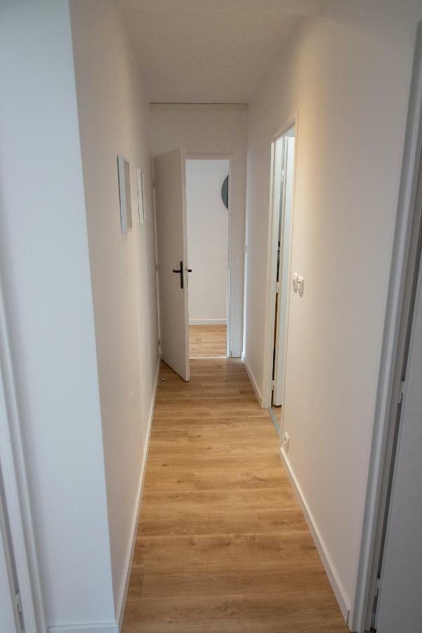 Au Rue De La Fleuriee Lägenhet Saint-Apollinaire  Exteriör bild