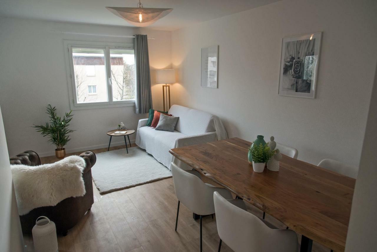 Au Rue De La Fleuriee Lägenhet Saint-Apollinaire  Exteriör bild